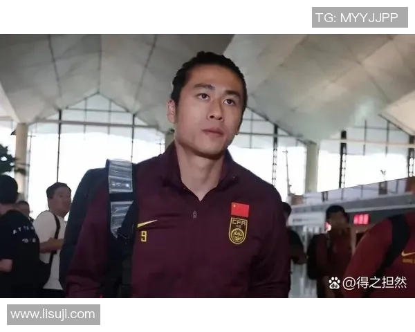 韩国当家足球明星因伤缺席重要比赛球迷惋惜期待早日复出 韩国当家足球明星因伤缺席重要比赛球迷惋惜期待早日复出